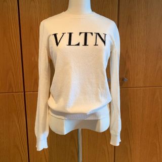 ヴァレンティノ(VALENTINO)のSALE！大人気！VALENTINO VLTNロゴニット(ニット/セーター)