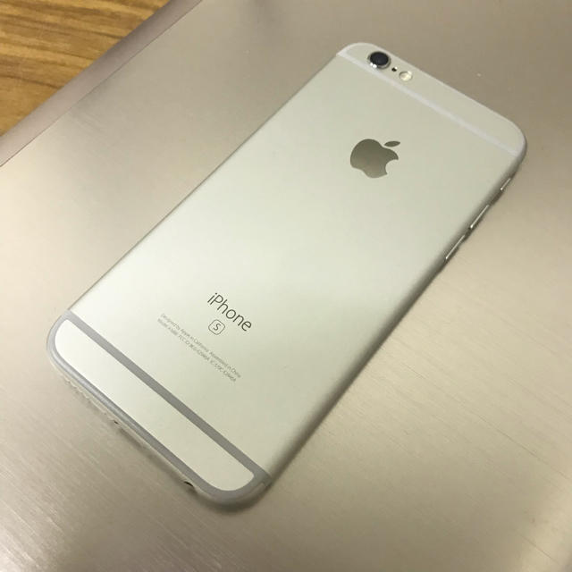 iPhone6s simフリー シルバー 64GB 美品 の通販 by ピカピー｜ラクマ