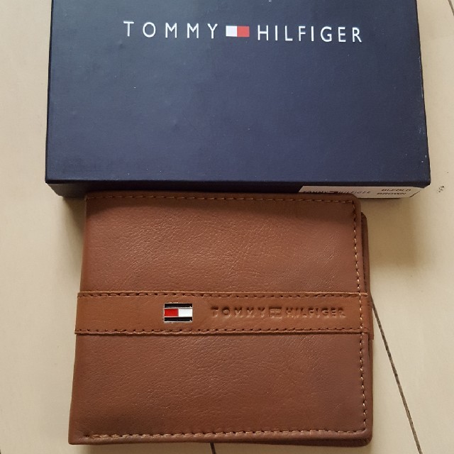 TOMMY HILFIGER(トミーヒルフィガー)のトミーヒルフィガー 二つ折り財布【限定価格⠀】 メンズのファッション小物(折り財布)の商品写真