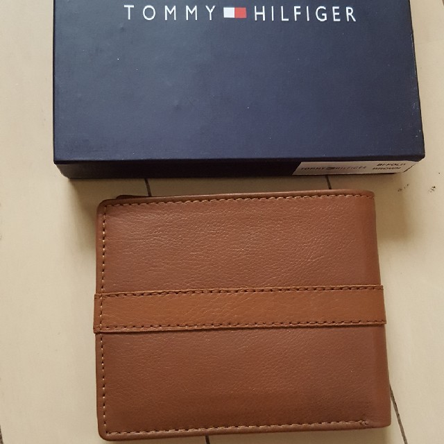 TOMMY HILFIGER(トミーヒルフィガー)のトミーヒルフィガー 二つ折り財布【限定価格⠀】 メンズのファッション小物(折り財布)の商品写真