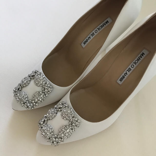 MANOLO BLAHNIK(マノロブラニク)のmanolo blahnik  hangishi 37 レディースの靴/シューズ(ハイヒール/パンプス)の商品写真