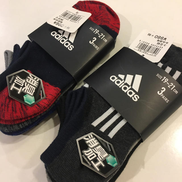 adidas(アディダス)の定価より30%off‼︎アディダス  靴下　19〜21cm 3足×2セット キッズ/ベビー/マタニティのこども用ファッション小物(靴下/タイツ)の商品写真