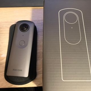 リコー(RICOH)のRICOH THETA V(ビデオカメラ)