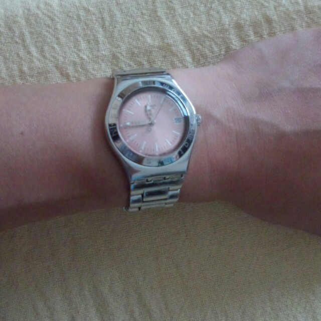 swatch(スウォッチ)のswatchの腕時計♪ レディースのファッション小物(腕時計)の商品写真