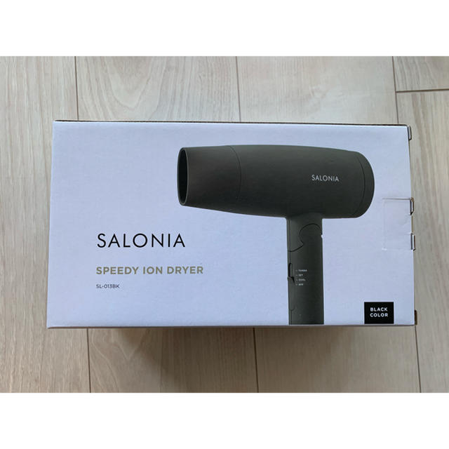 新品未開封　SALONIA サロニア ヘアドライヤー ブラック スマホ/家電/カメラの美容/健康(ドライヤー)の商品写真