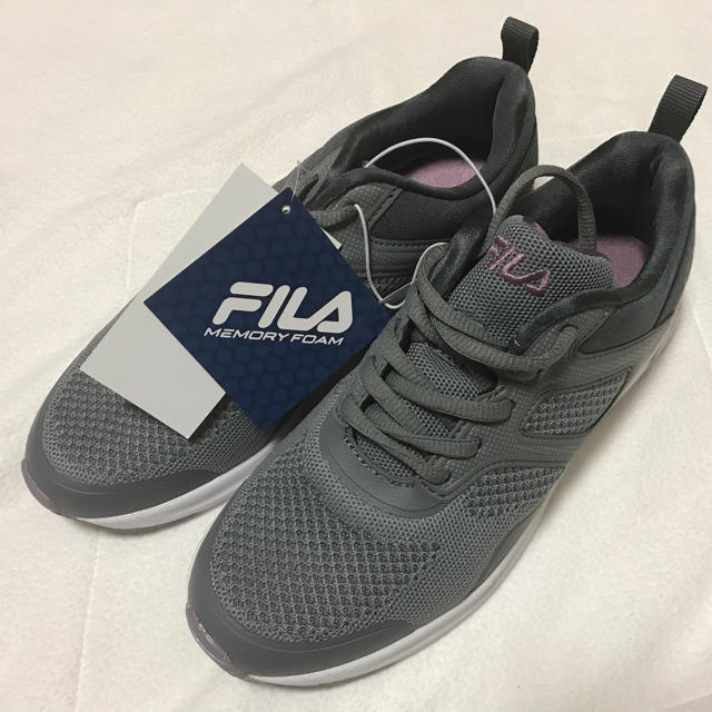 FILA(フィラ)の FIRA レディース メモリー フレーム  23.5 レディースの靴/シューズ(スニーカー)の商品写真