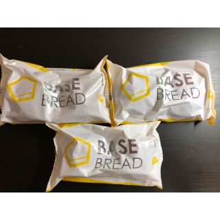 BASE BREAD(パン)