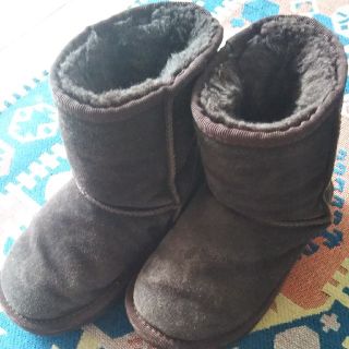 アグ(UGG)の17cm  UGGムートンこげ茶(ブーツ)