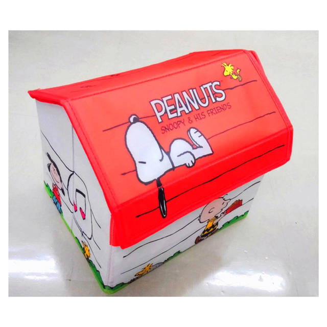 SNOOPY(スヌーピー)の【新品】ハウス型“スヌーピー  ・赤”収納ボックス インテリア/住まい/日用品の収納家具(ケース/ボックス)の商品写真