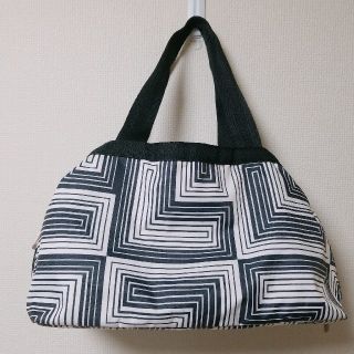 レスポートサック(LeSportsac)のLeSportsac たくさん入って軽い！ハンドバッグ(ハンドバッグ)