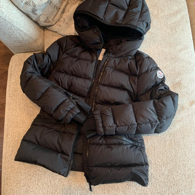 数々のアワードを受賞】 - MONCLER 【限定値下げ】今期 モンクレール