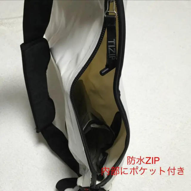 Ralph Lauren(ラルフローレン)の超希少RLX別注品 OLTLIEB WATERPROOF ZIP-CITY M メンズのバッグ(メッセンジャーバッグ)の商品写真