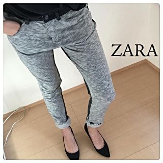 ザラ(ZARA)のZARA バイカラーブラックデニム♡(デニム/ジーンズ)