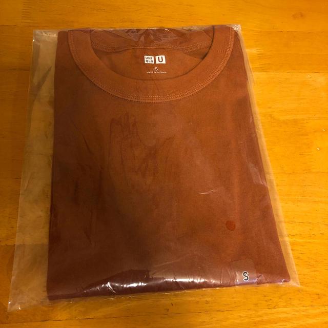 UNIQLO(ユニクロ)のユニクロ　サントリー　クラフトボス限定カラー　Tシャツ　未開封 レディースのトップス(Tシャツ(半袖/袖なし))の商品写真