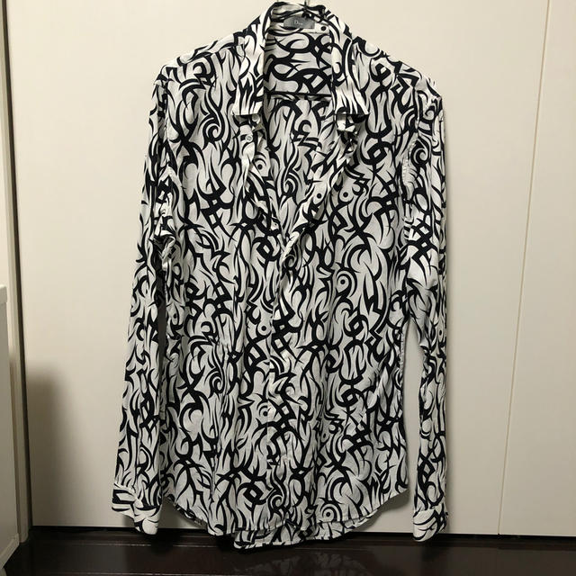 DIOR HOMME(ディオールオム)の専用    dior トライバル柄 シャツ BTS テテ着用モデル メンズのトップス(シャツ)の商品写真