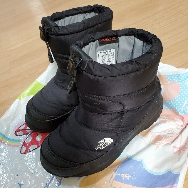 THE NORTH FACE(ザノースフェイス)のヌプシ　ウォータープルーフ キッズ/ベビー/マタニティのキッズ靴/シューズ(15cm~)(ブーツ)の商品写真