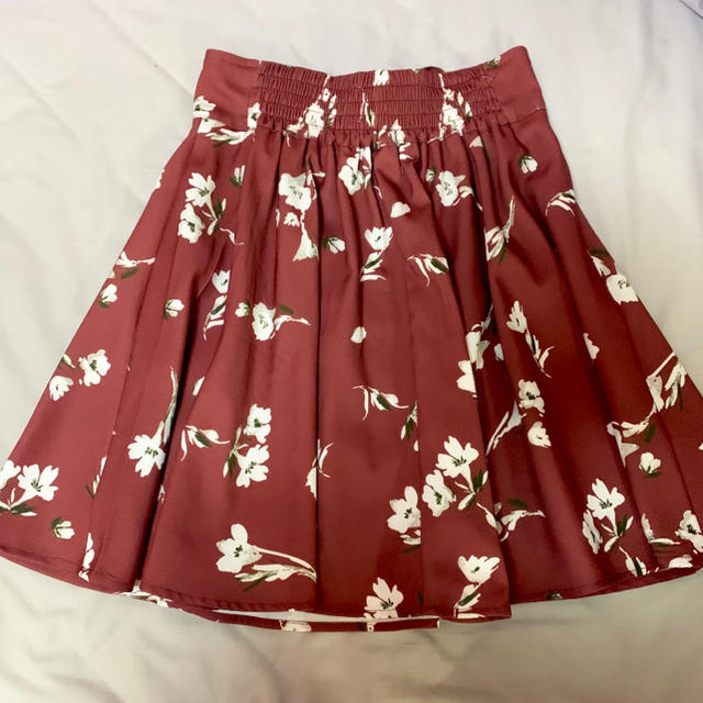 INGNI(イング)のINGNI 花柄フレアスカート レディースのスカート(ひざ丈スカート)の商品写真