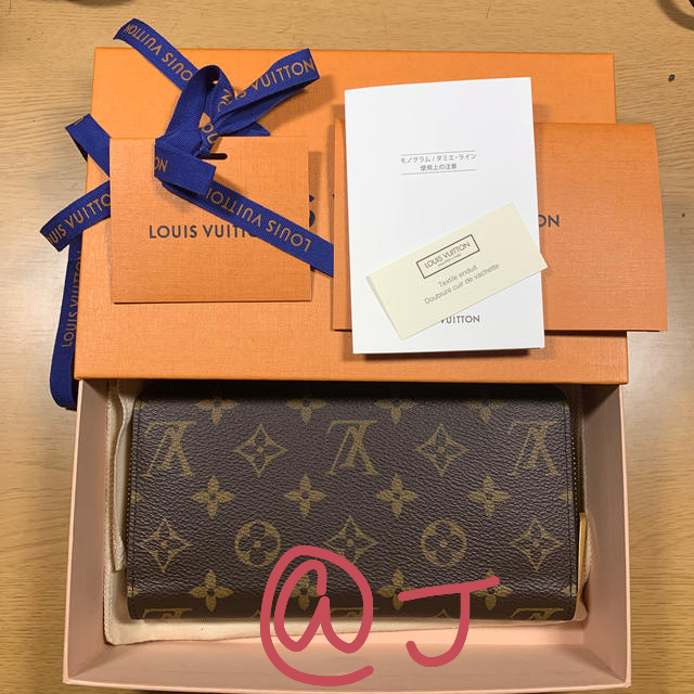 注目の福袋! LOUIS VUITTON ルイヴィトン ジッピー・ウォレット