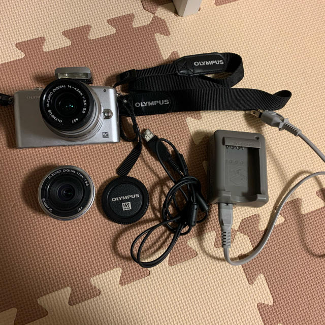 OLYMPUS(オリンパス)のOLYMPUS PEN mini E-PM1 スマホ/家電/カメラのカメラ(デジタル一眼)の商品写真