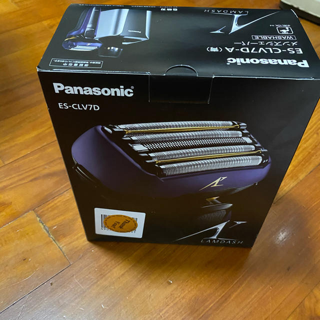 Panasonic(パナソニック)のパナソニック ラムダッシュ メンズシェーバー 5枚刃 青 ES-CLV7D-A スマホ/家電/カメラの美容/健康(メンズシェーバー)の商品写真