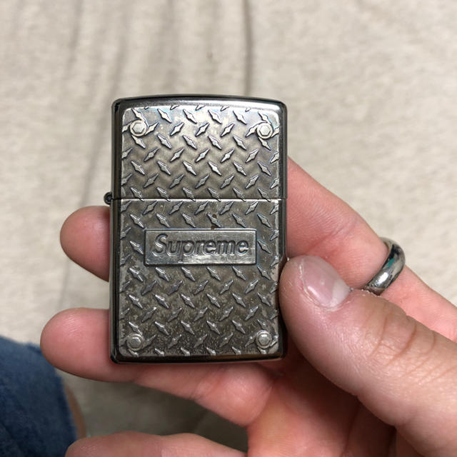 ZIPPO(ジッポー)のsupreme ジッポ zippo   メンズのファッション小物(タバコグッズ)の商品写真