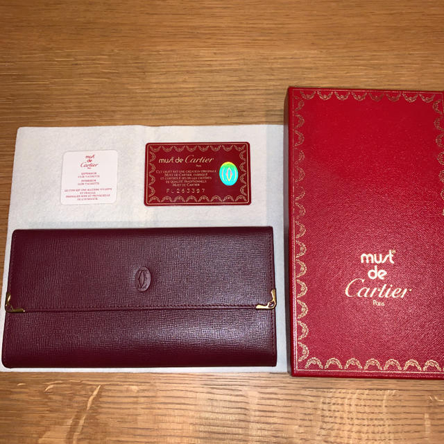 Cartier(カルティエ)の【新品・未使用】カルティエ　長財布　箱付き　ボルドーレッド/レザー レディースのファッション小物(財布)の商品写真