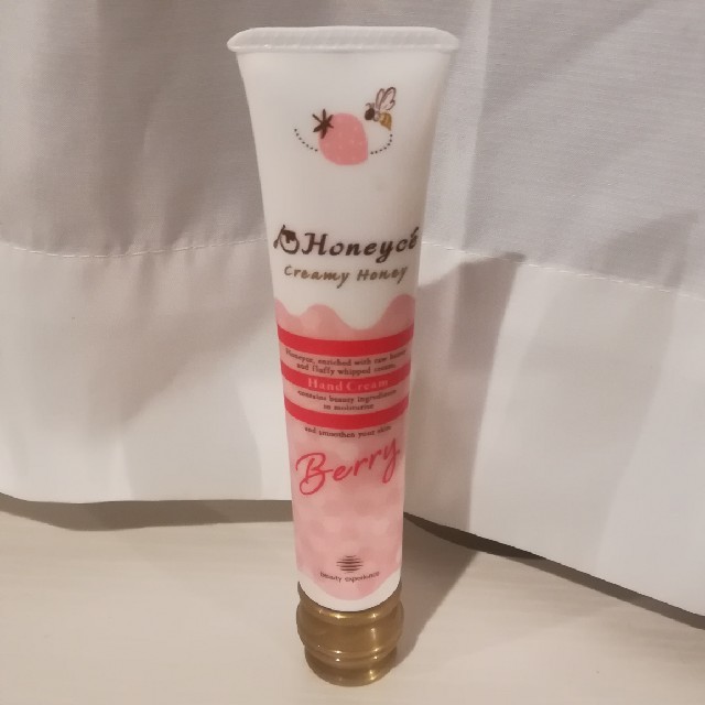 Honeyce'(ハニーチェ)のハニーチェ　とくべつなベリー　ハンドクリーム コスメ/美容のボディケア(ハンドクリーム)の商品写真