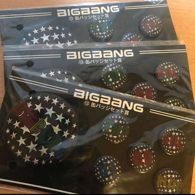 BIGBANG(ビッグバン)のBIGBANGくじ 缶バッチセット賞 チケットの音楽(K-POP/アジア)の商品写真