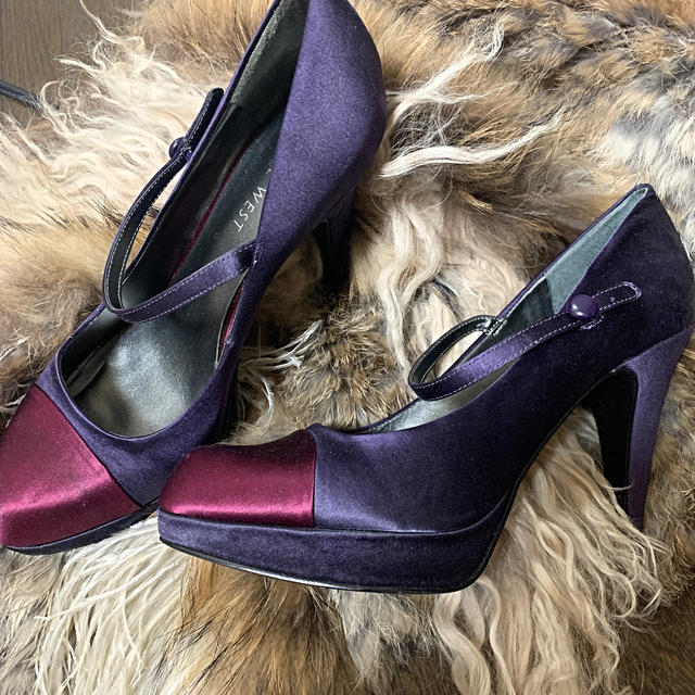 NINE WEST(ナインウエスト)のNINE WEST サテンヒール レディースの靴/シューズ(ハイヒール/パンプス)の商品写真