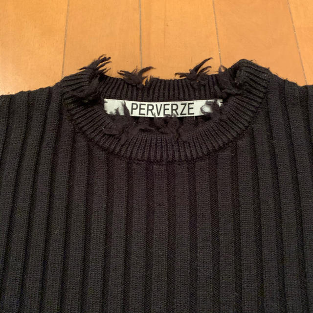 PERVERZE ニット 2