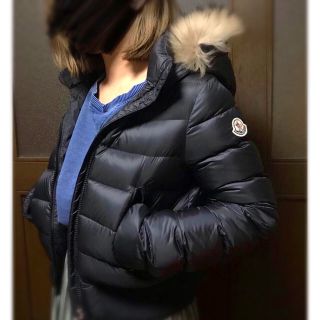 MONCLER フレール ショート ダウンジャケット