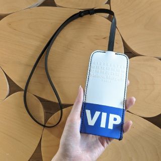 マルタンマルジェラ(Maison Martin Margiela)のラスト１【新品】マルジェラ ラゲージタグ/ネックストラップ VIP ユニセックス(キーホルダー)