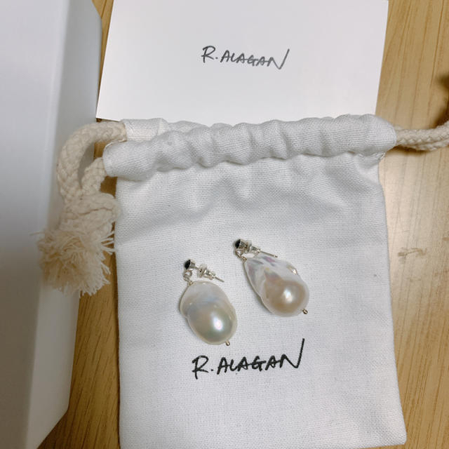 R.ALAGAN EVA earring 最も優遇の www.gold-and-wood.com