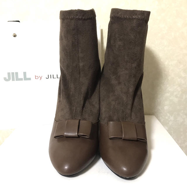 JILL by JILLSTUART(ジルバイジルスチュアート)の【新品・未使用品♡】ジルバイ☆ストレッチ リボンミドルブーツ ブラウン レディースの靴/シューズ(ブーツ)の商品写真