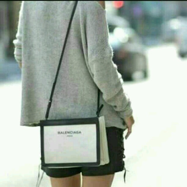 Balenciaga(バレンシアガ)のプロフィール必読　様　専用ページ☆ レディースのバッグ(ショルダーバッグ)の商品写真