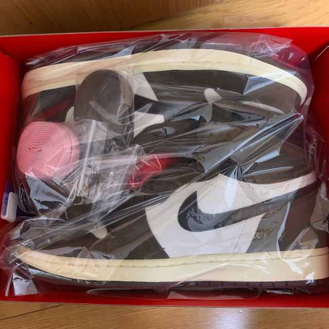 TRAVIS SCOTT X NIKE AIR JORDAN 1