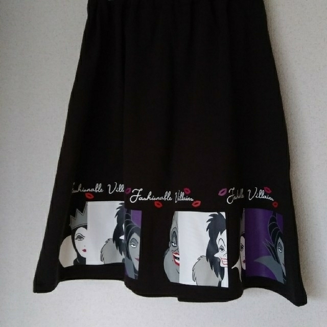 Disney(ディズニー)のハロウィン🎵 スカート　ブラック  ヴィランズ レディースのスカート(ひざ丈スカート)の商品写真
