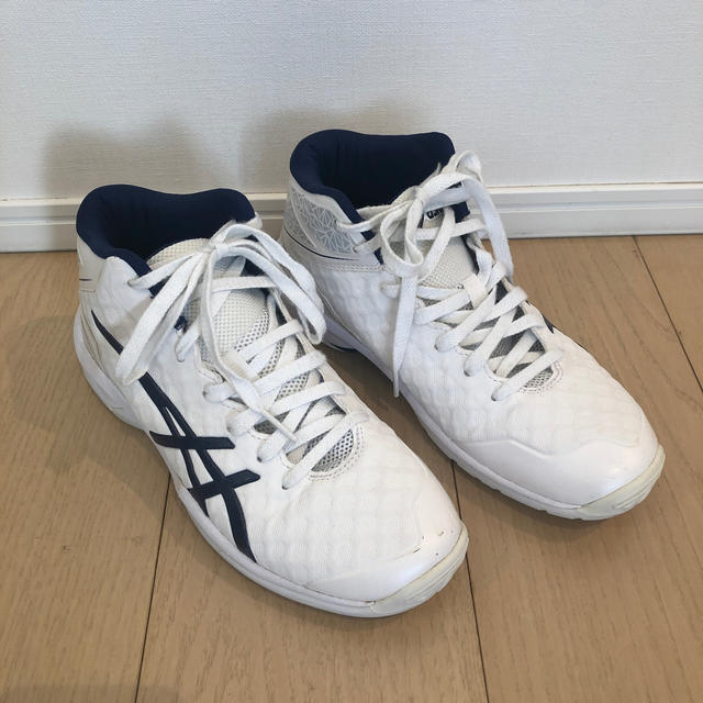 asics(アシックス)のアシックス バスケットシューズ  23センチ スポーツ/アウトドアのスポーツ/アウトドア その他(バスケットボール)の商品写真