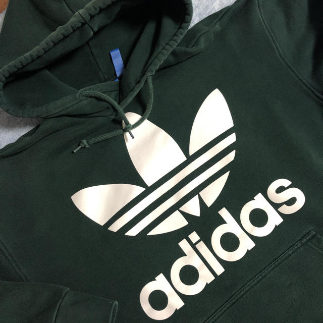 adidas original/モスグリーン パーカー