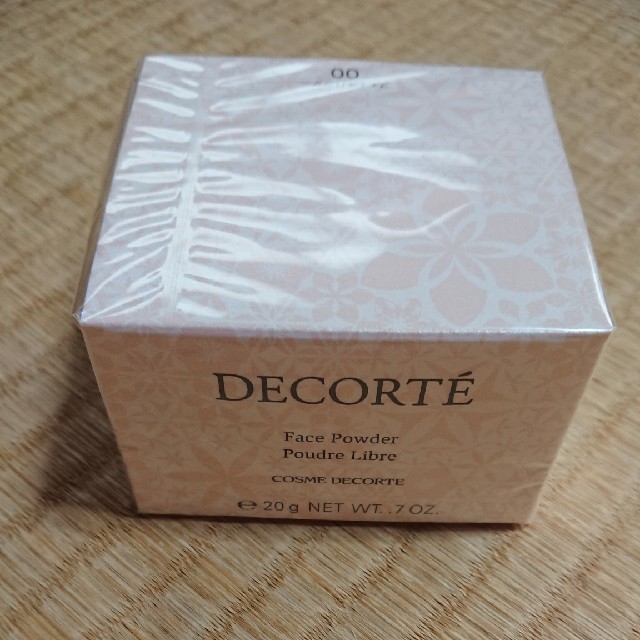 COSME DECORTEフェイスパウダー