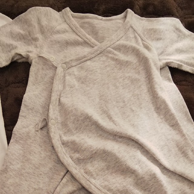 UNIQLO(ユニクロ)のUNIQLO ユニクロ 新生児 肌着 ② キッズ/ベビー/マタニティのベビー服(~85cm)(肌着/下着)の商品写真