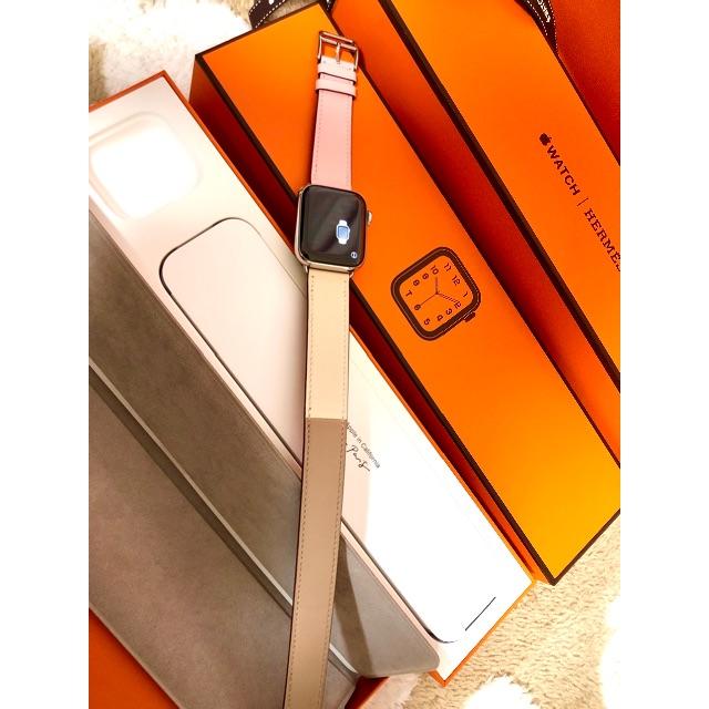 Hermes(エルメス)のHERMES エルメス　Apple Watch Hermes Serie 4 レディースのファッション小物(腕時計)の商品写真