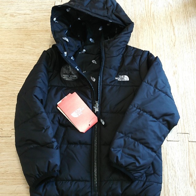 キッズ/ベビー/マタニティ【新品】THE  NORTH FACE 中綿ジャケット5T