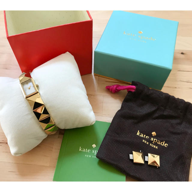 kate spade new york(ケイトスペードニューヨーク)のkate spade ケイトスペード　スタッズウォッチ レディースのファッション小物(腕時計)の商品写真