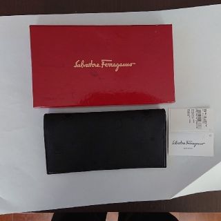 サルヴァトーレフェラガモ(Salvatore Ferragamo)のフェラガモ長財布(長財布)