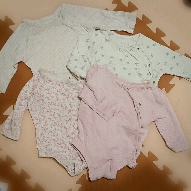 babyGAP(ベビーギャップ)のbaby gap♡肌着ロンパース キッズ/ベビー/マタニティのベビー服(~85cm)(肌着/下着)の商品写真