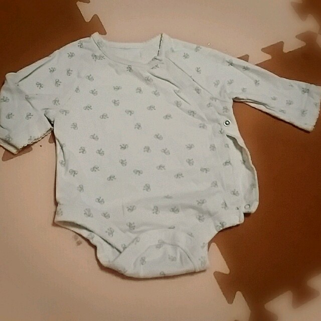 babyGAP(ベビーギャップ)のbaby gap♡肌着ロンパース キッズ/ベビー/マタニティのベビー服(~85cm)(肌着/下着)の商品写真