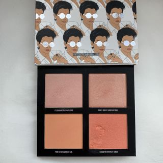 カイリーコスメティックス(Kylie Cosmetics)のkylie cosmetics チークパレット(フェイスカラー)