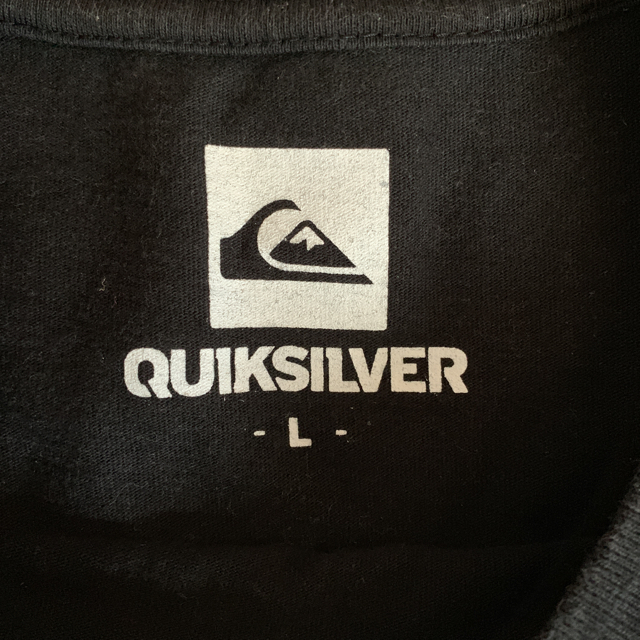 QUIKSILVER(クイックシルバー)のクイックシルバー Tシャツ L メンズのトップス(Tシャツ/カットソー(半袖/袖なし))の商品写真