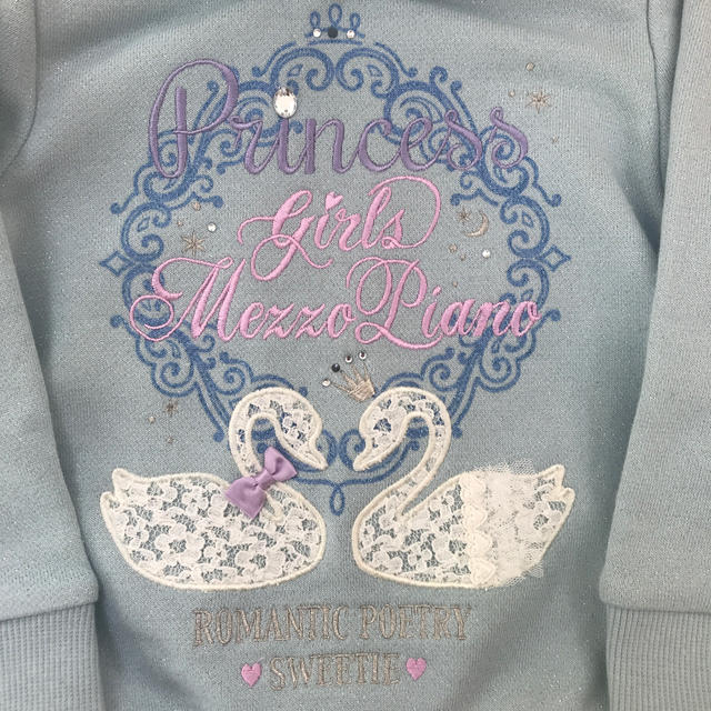 mezzo piano(メゾピアノ)のmezzo piano パーカー　トレーナー キッズ/ベビー/マタニティのキッズ服女の子用(90cm~)(Tシャツ/カットソー)の商品写真